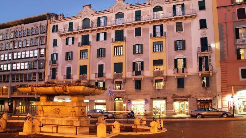Hotel Dorica Рим Екстериор снимка